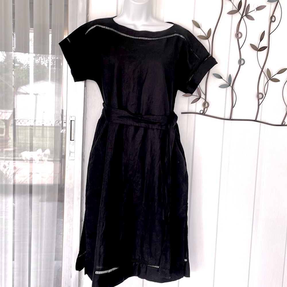 Ann Taylor Black Dress
